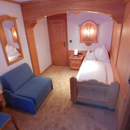 Pension Cafe Fritz Lech am Arlberg Ngoại thất bức ảnh