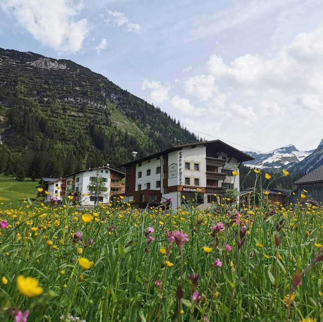 Pension Cafe Fritz Lech am Arlberg Ngoại thất bức ảnh
