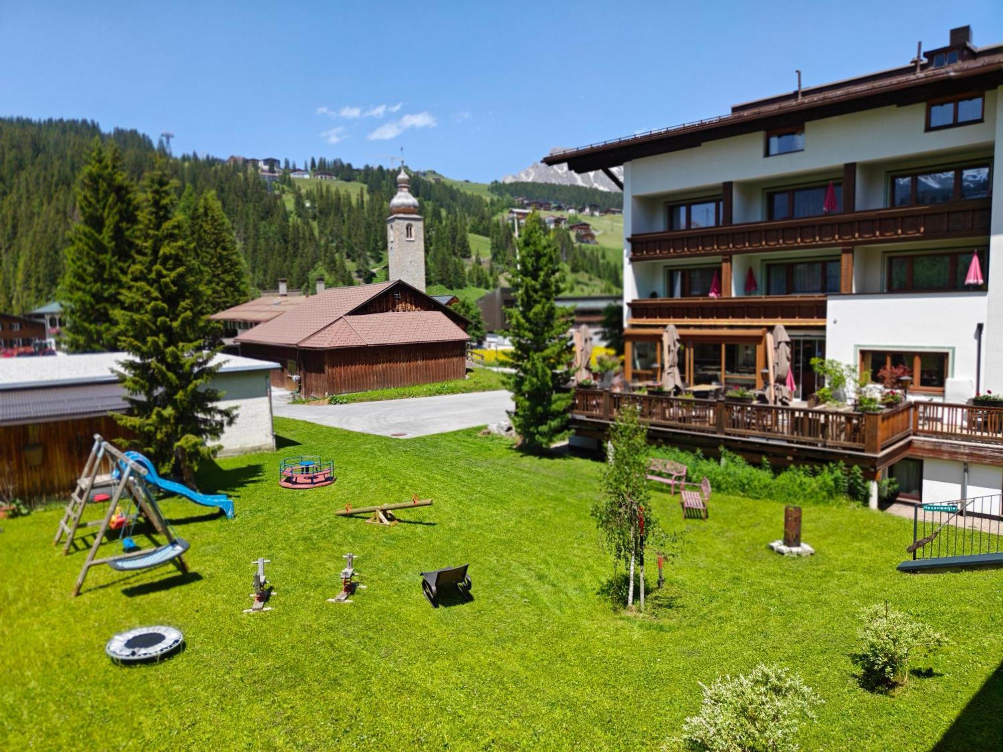 Pension Cafe Fritz Lech am Arlberg Ngoại thất bức ảnh